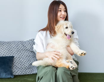 商品を手に取って確認できる